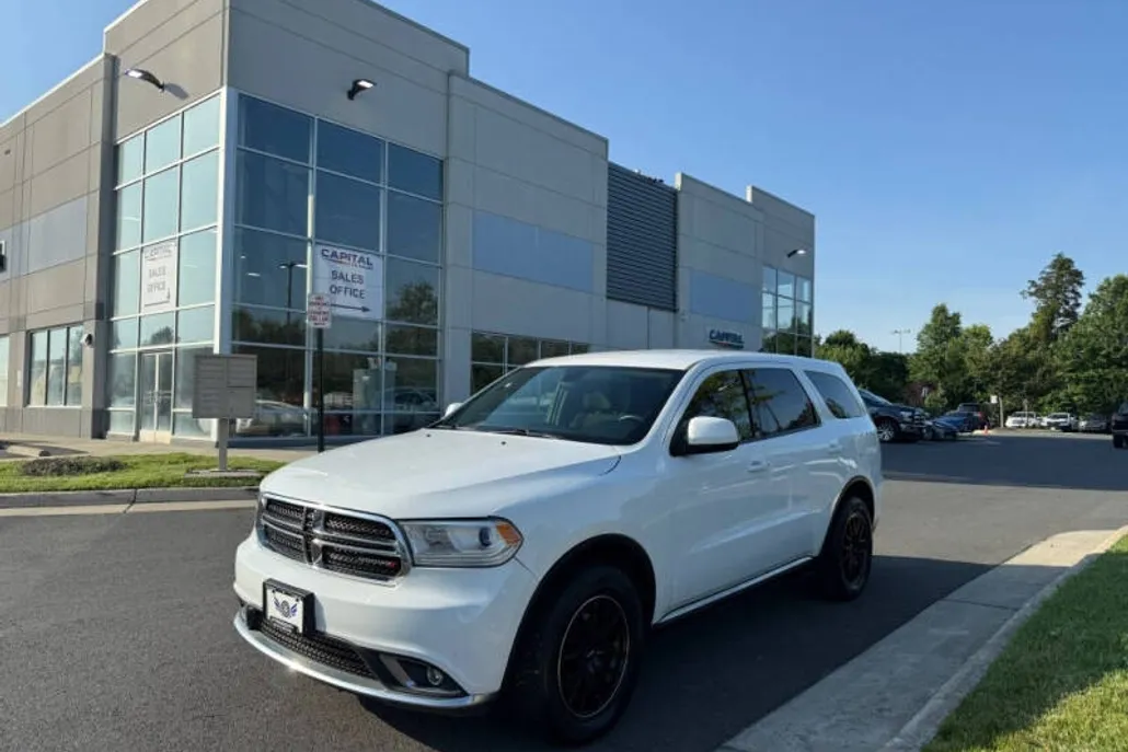 2017 Dodge Durango SXT photo 1
