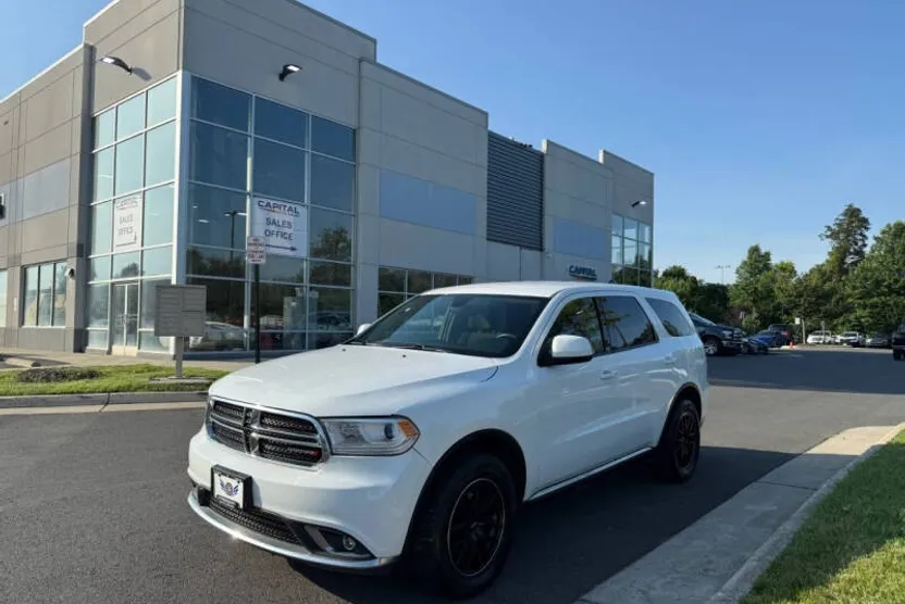 2017 Dodge Durango SXT photo 1