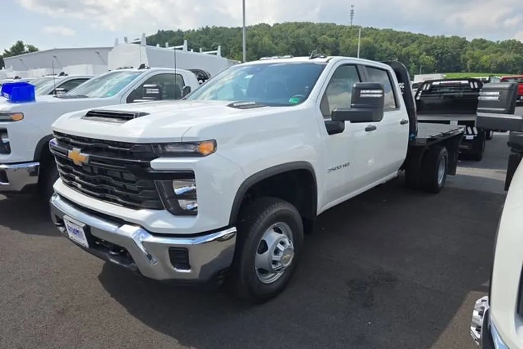 2025 Chevrolet Silverado 3500HD Work Truck photo 1
