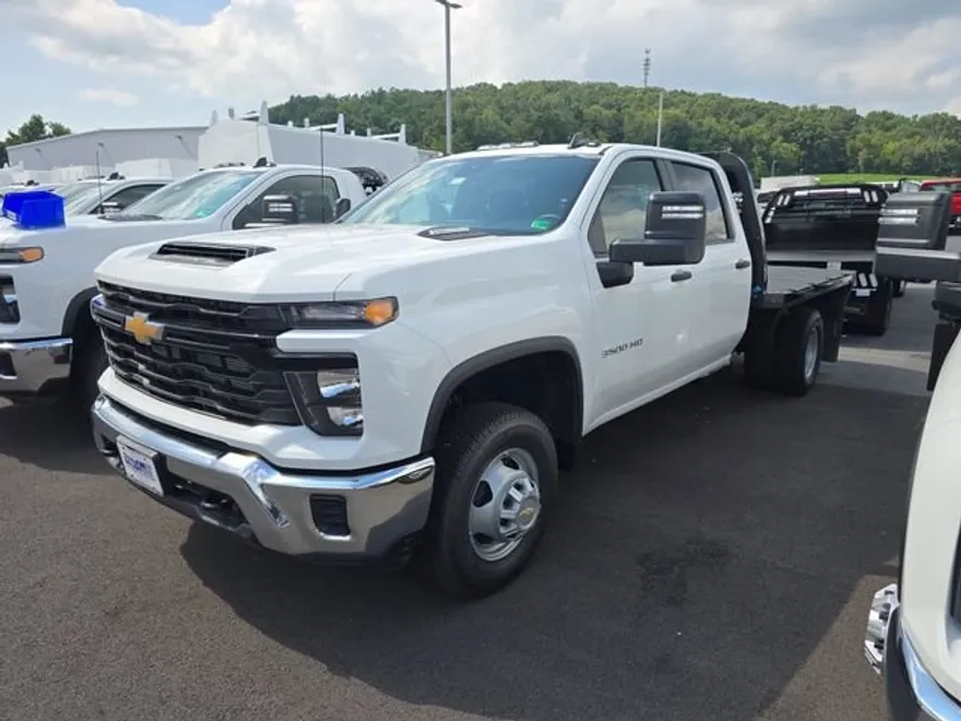 2025 Chevrolet Silverado 3500HD Work Truck photo 1