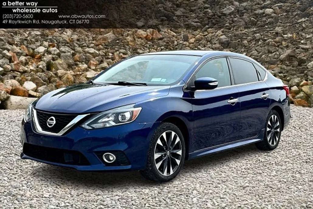 2018 Nissan Sentra SR photo 1