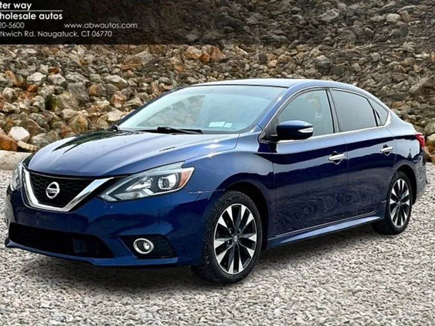 2018 Nissan Sentra SR photo 1