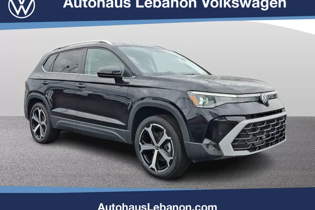2025 Volkswagen Taos SEL photo 1