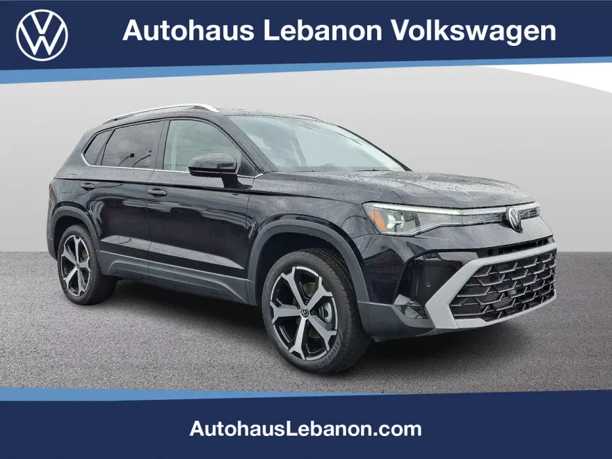 2025 Volkswagen Taos SEL photo 1