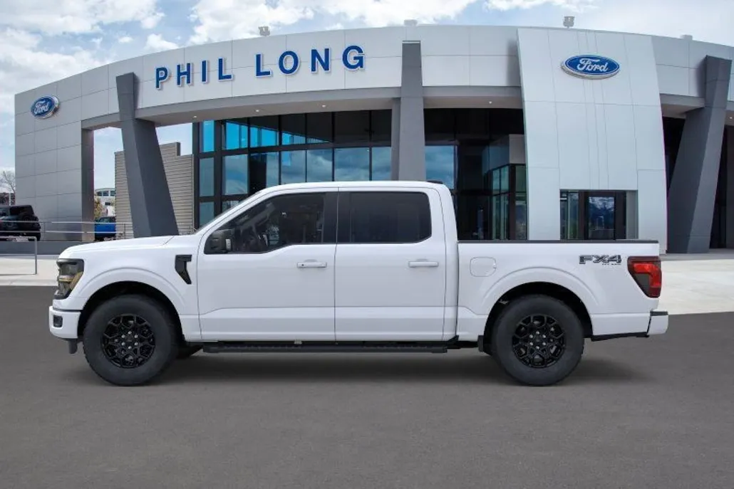 2025 Ford F-150 XLT photo 1