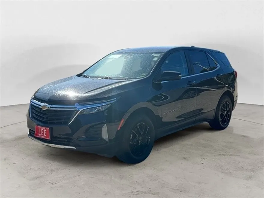 2022 Chevrolet Equinox LT photo 1