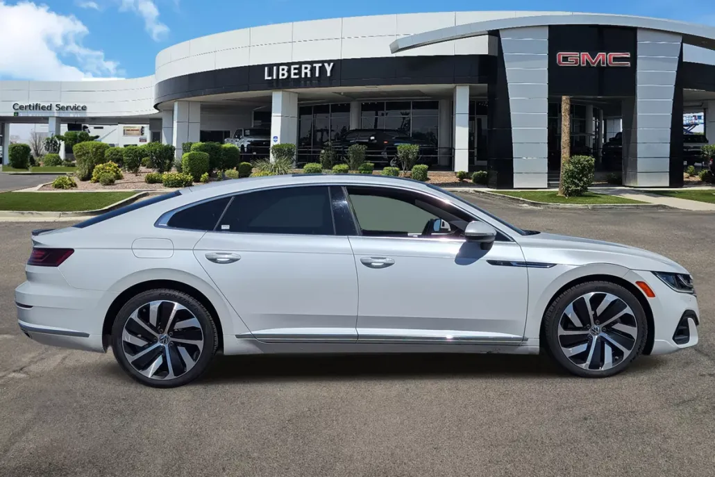 2021 Volkswagen Arteon SEL R-Line photo 1