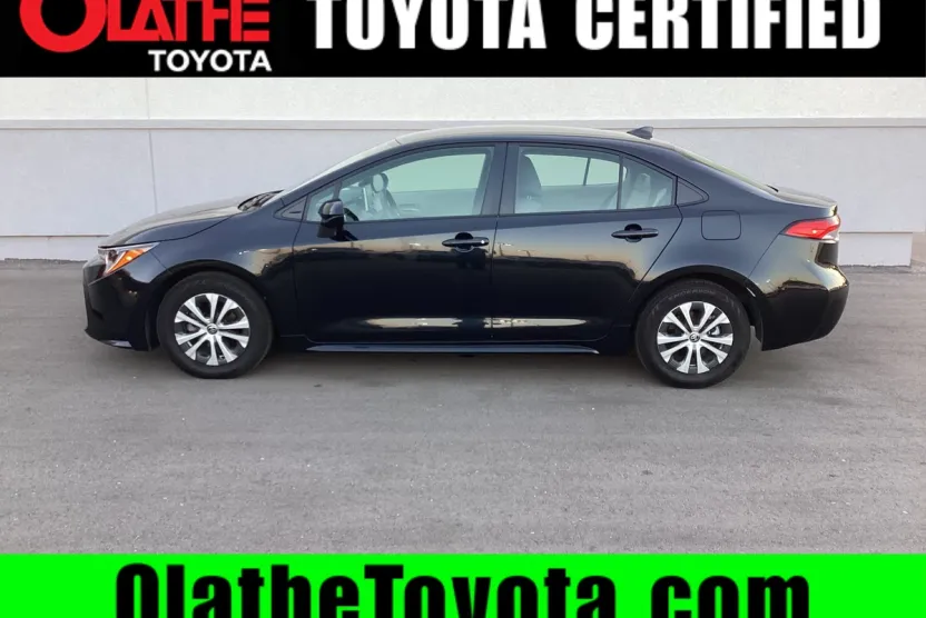 2021 Toyota Corolla Hybrid LE photo 1