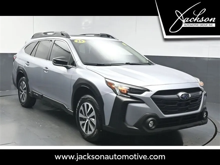 2025 Subaru Outback Premium photo 1