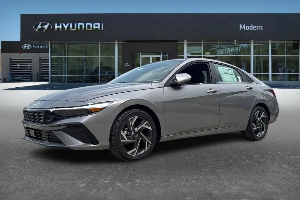 2025 Hyundai Elantra SEL Convenience photo 1