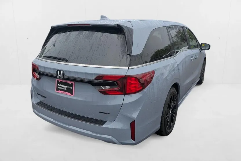 2026 Honda Odyssey photo 1