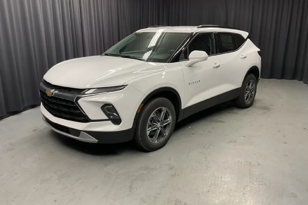 2025 Chevrolet Blazer 2LT photo 1