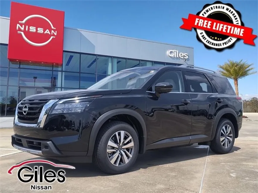 2025 Nissan Pathfinder SL photo 1