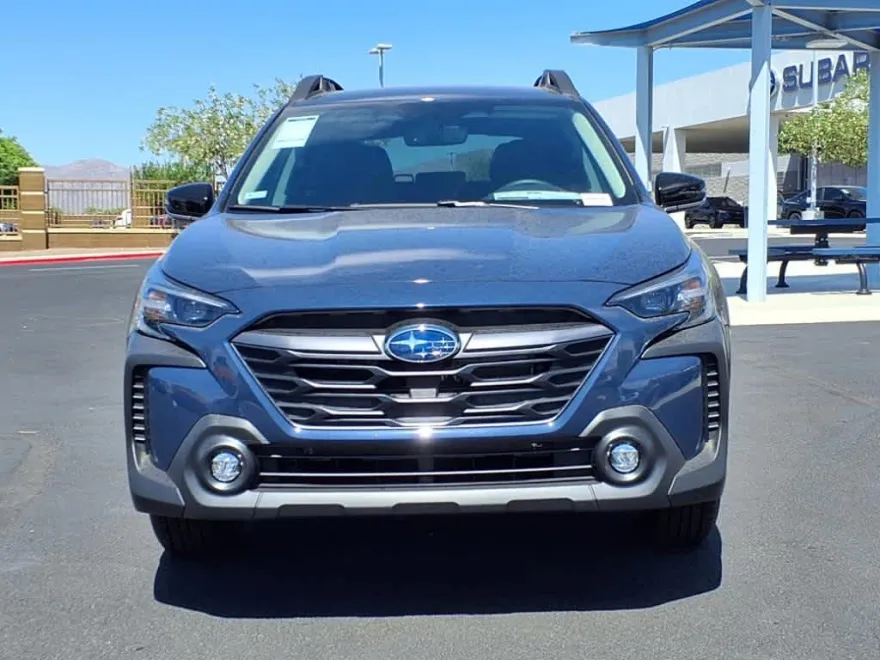 2025 Subaru Outback Premium photo 1