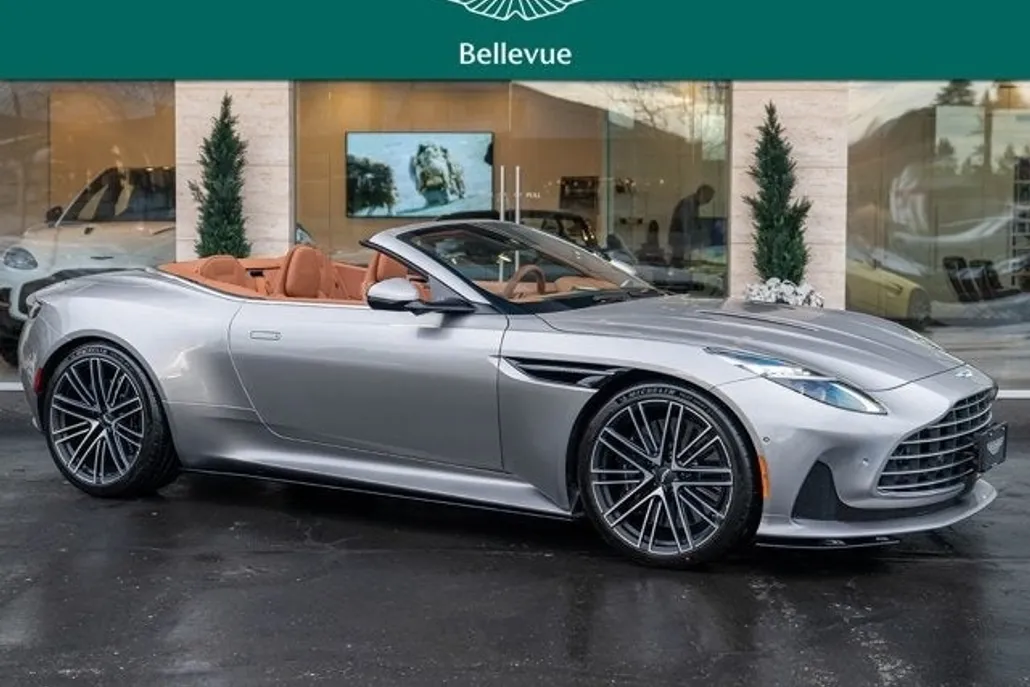 2024 Aston Martin DB12 photo 1