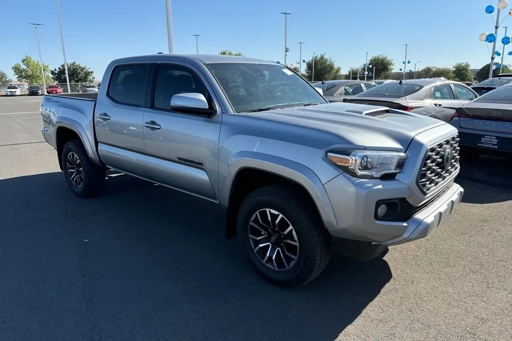 2022 Toyota Tacoma TRD Sport V6 photo 1