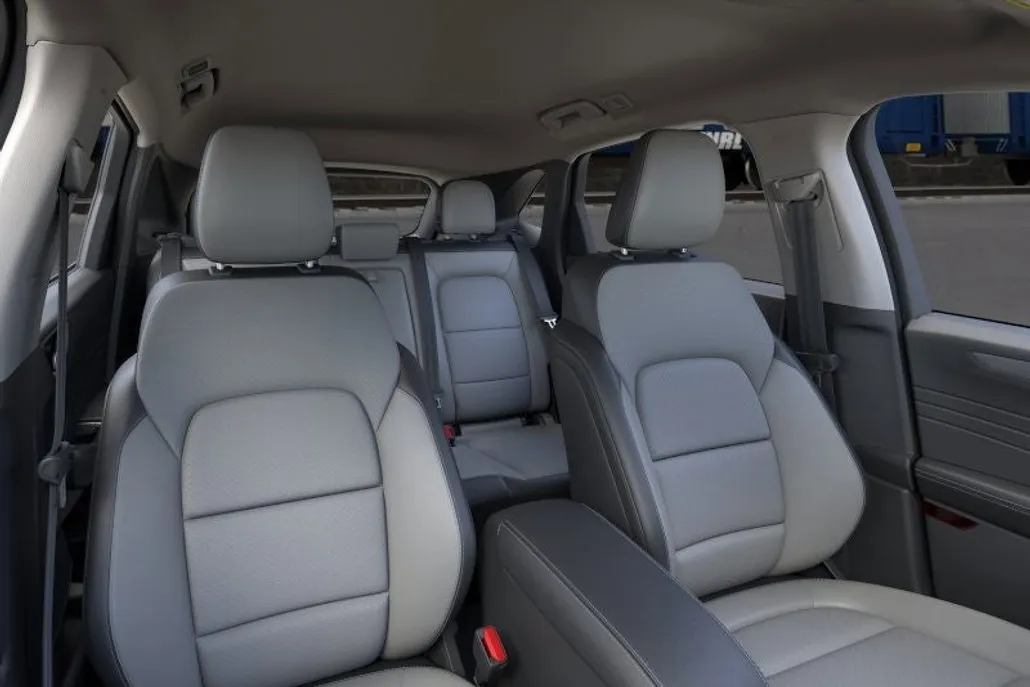 2025 Ford Escape photo 1