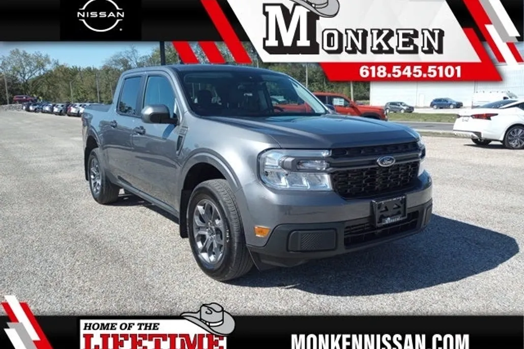 2023 Ford Maverick XLT photo 1
