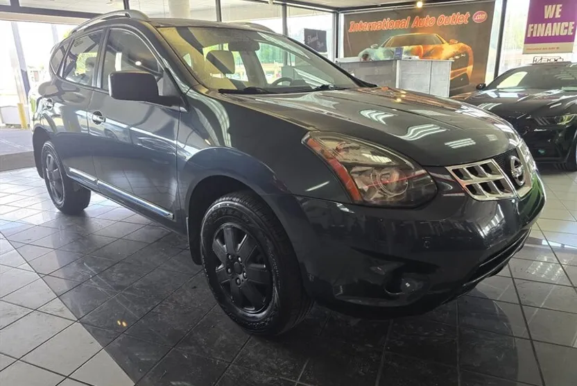 2015 Nissan Rogue Select AWD photo 1