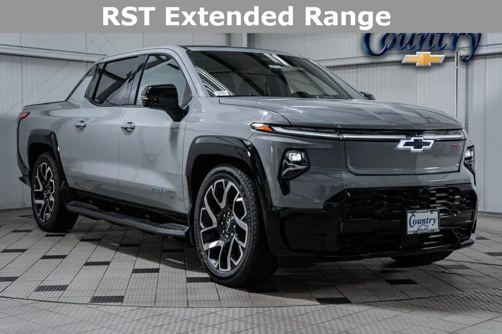 2025 Chevrolet Silverado EV RST photo 1
