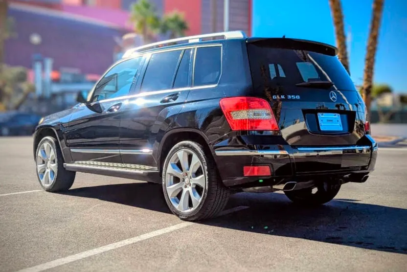 2010 Mercedes Benz GLK 350 4MATIC photo 1