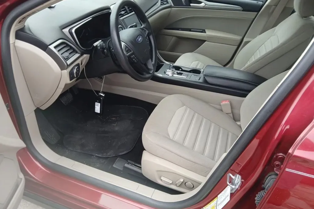 2019 Ford Fusion SE photo 1