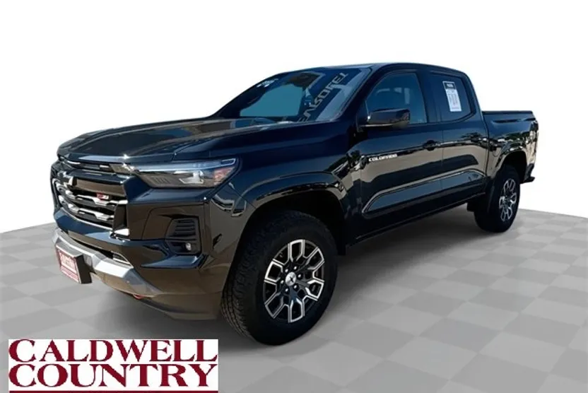 2023 Chevrolet Colorado Z71 photo 1