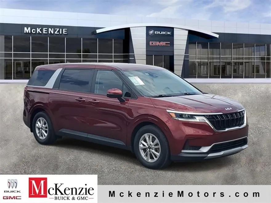 2023 Kia Carnival LX photo 1