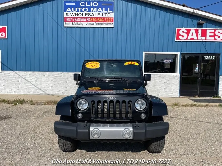 2015 Jeep Wrangler Unlimited Sahara photo 1