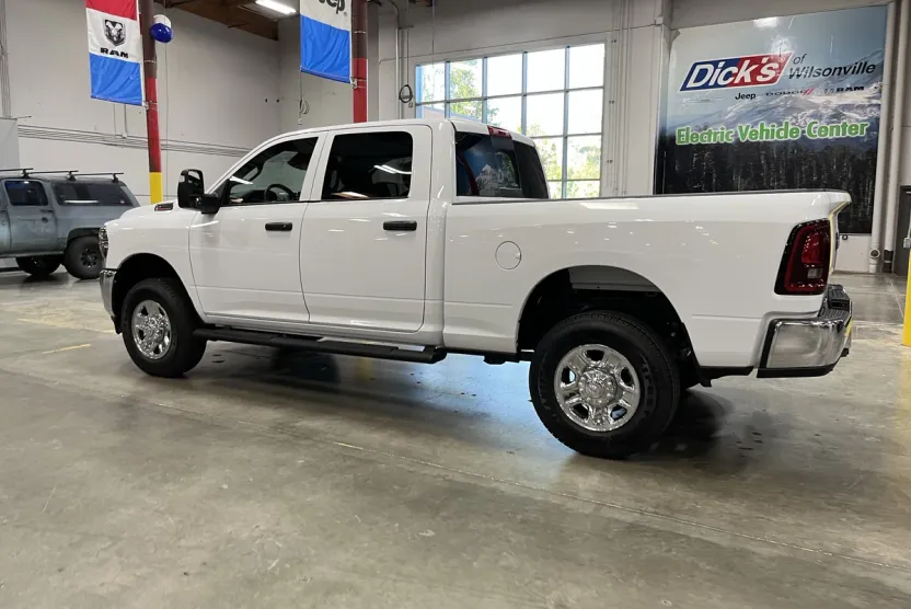 2025 Ram 2500 Tradesman photo 1