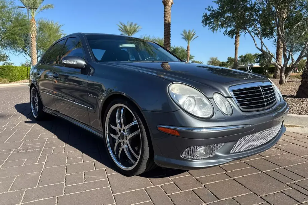 2005 Mercedes Benz E 55 AMG photo 1