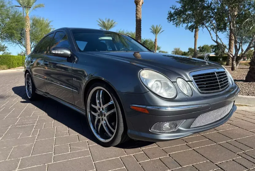 2005 Mercedes Benz E 55 AMG photo 1