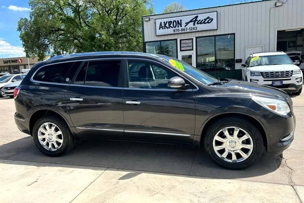 2017 Buick Enclave Leather photo 1