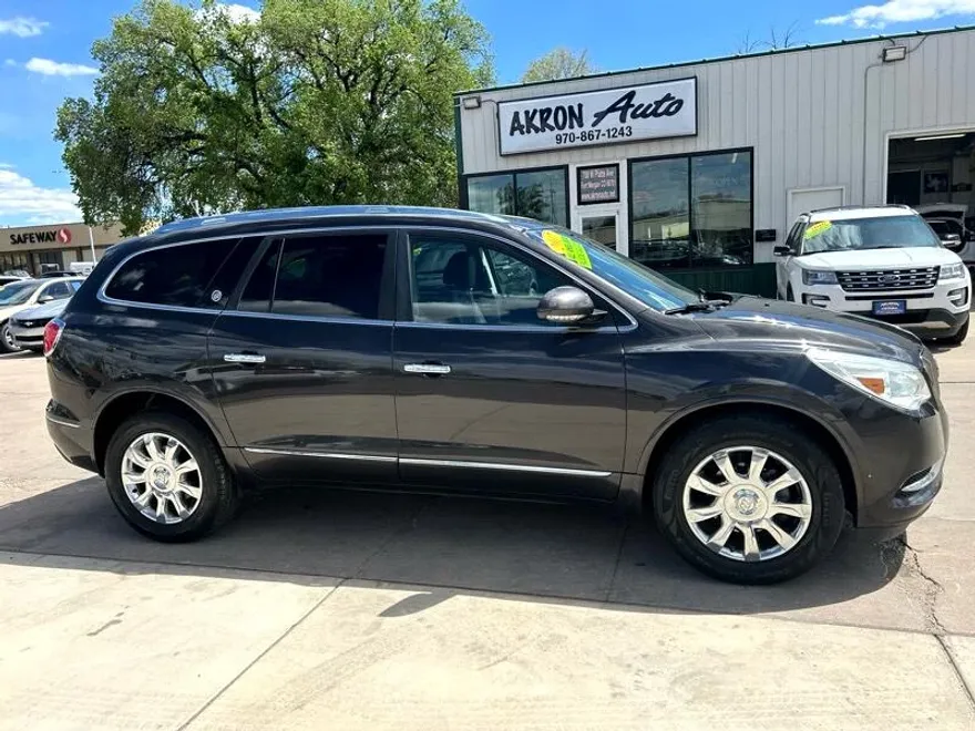 2017 Buick Enclave Leather photo 1