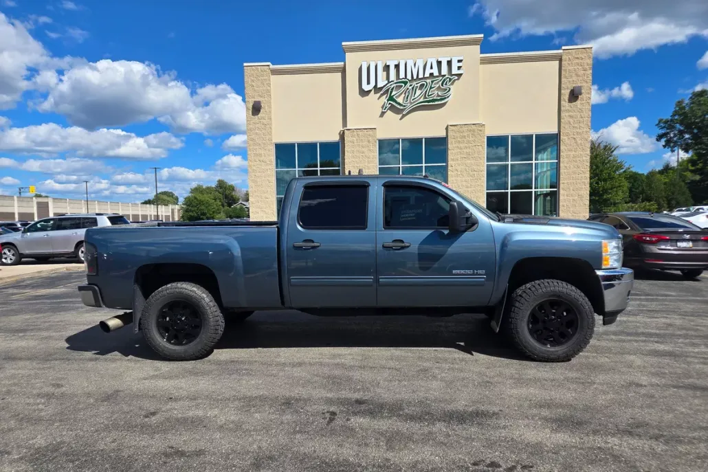 2013 Chevrolet Silverado 2500HD LT photo 1
