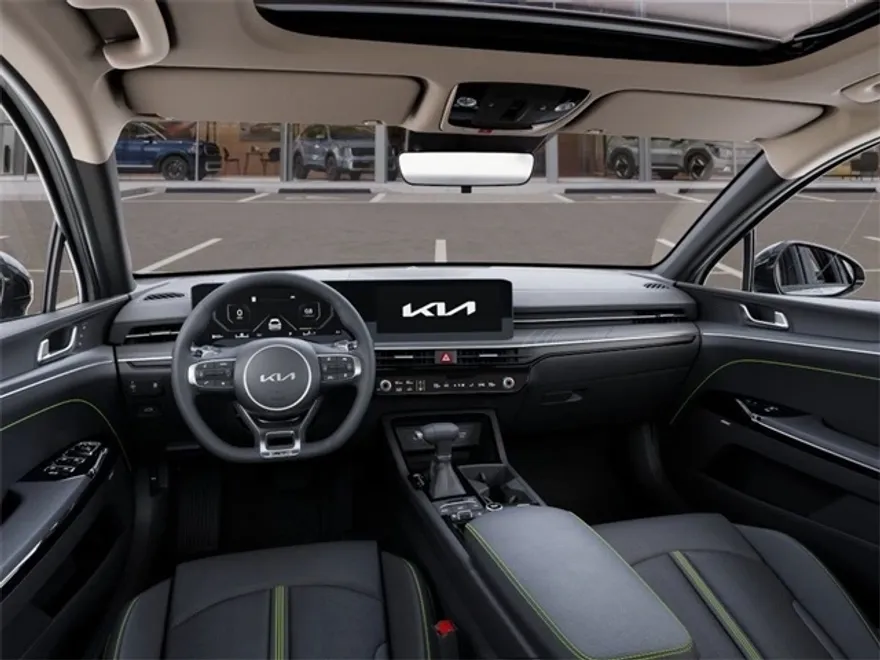 2025 Kia K5 GT photo 13