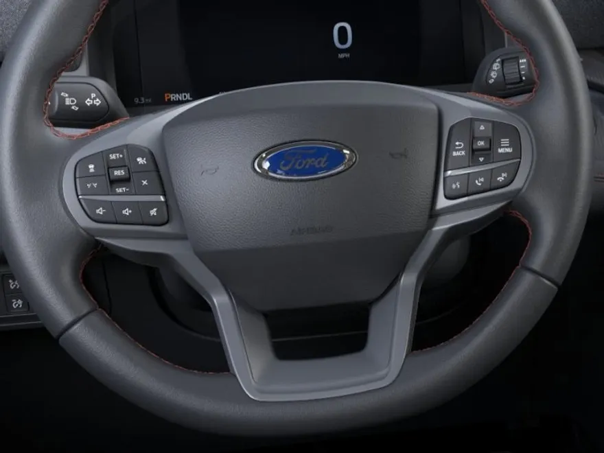 2025 Ford Explorer photo 1