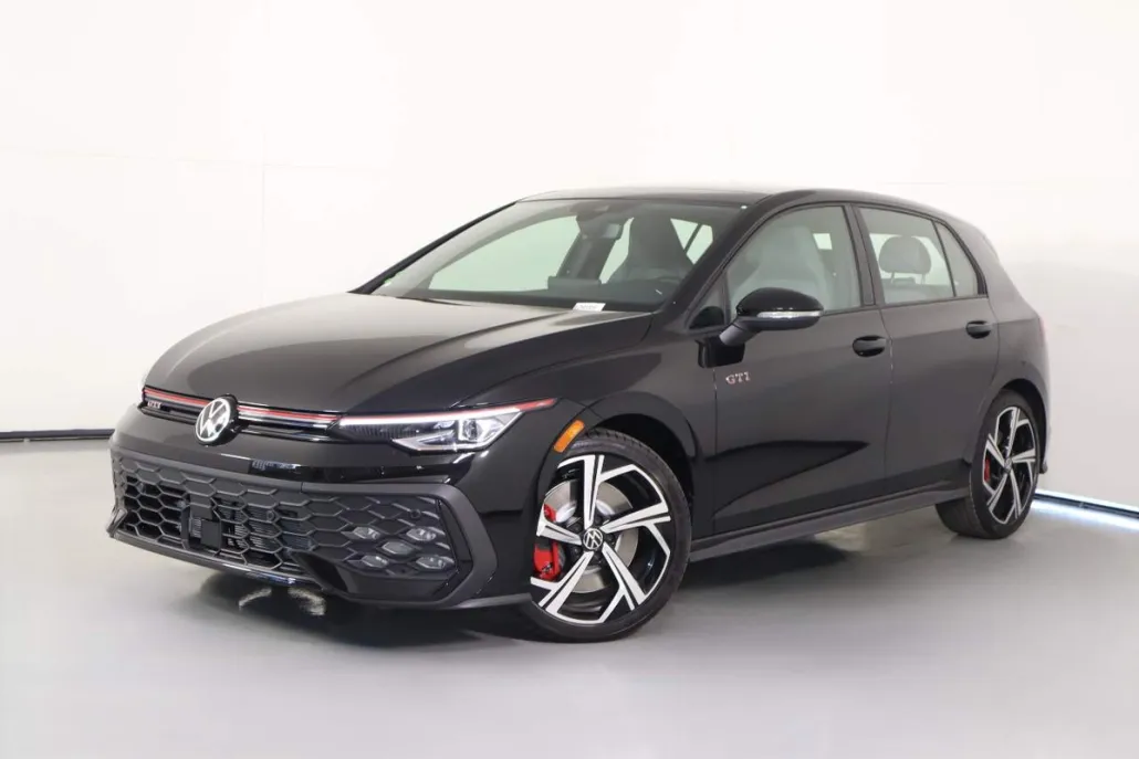 2025 Volkswagen Golf GTI SE photo 1