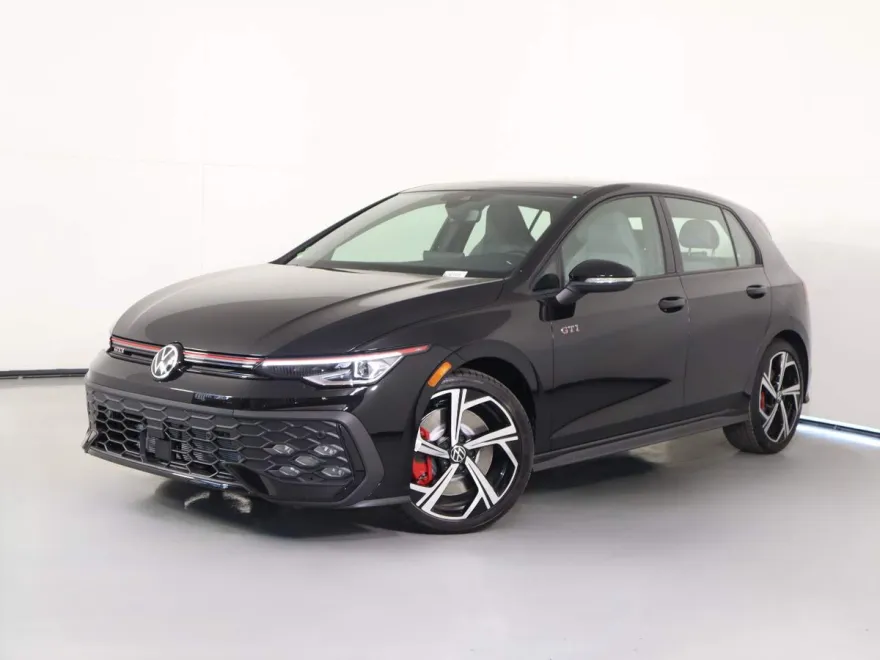 2025 Volkswagen Golf GTI SE photo 1