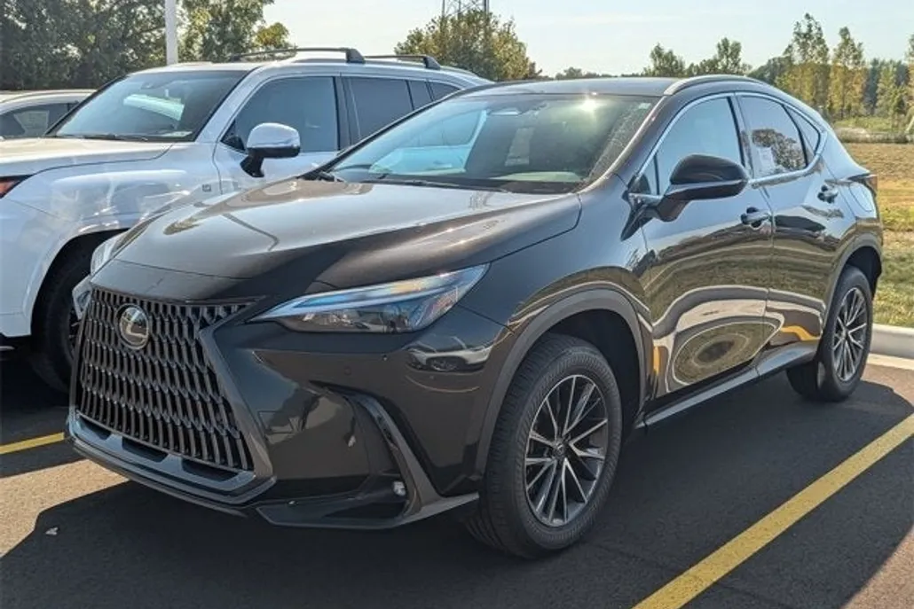 2025 Lexus NX 350 photo 1