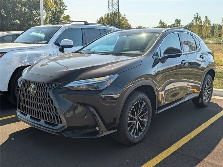 2025 Lexus NX 350 photo 1