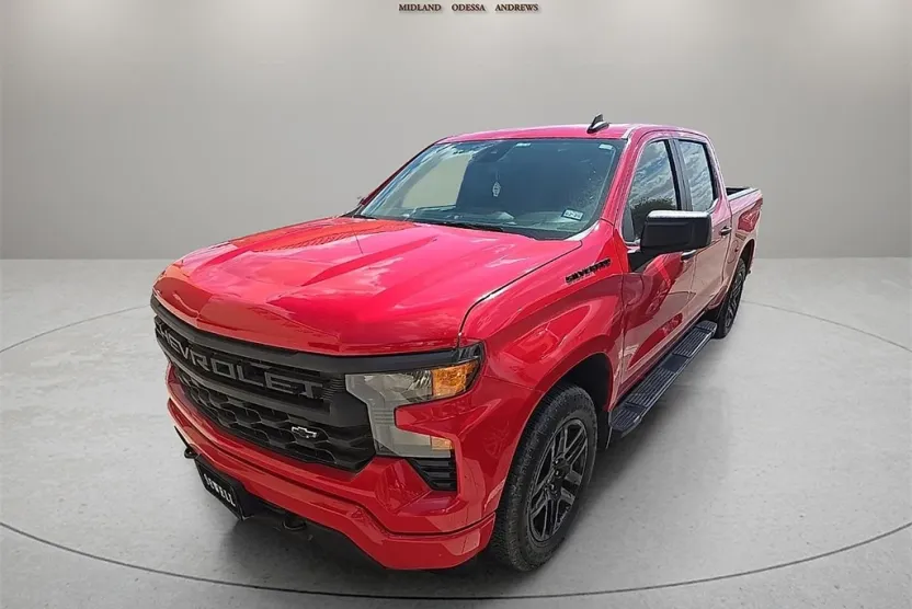 2022 Chevrolet Silverado 1500 Custom photo 1