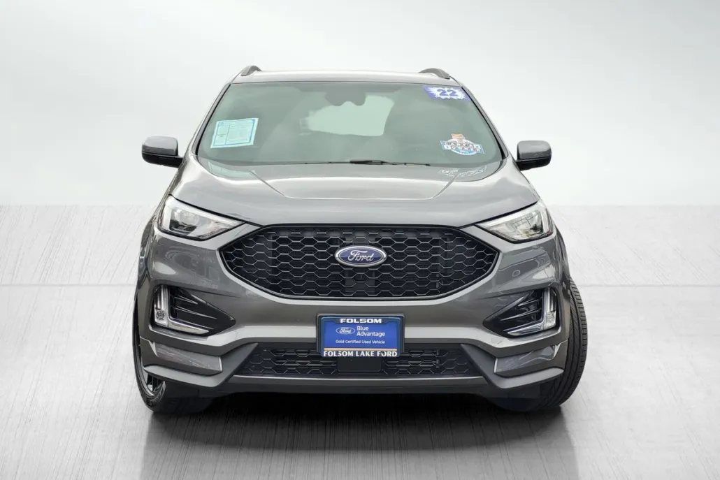 2022 Ford Edge ST photo 1