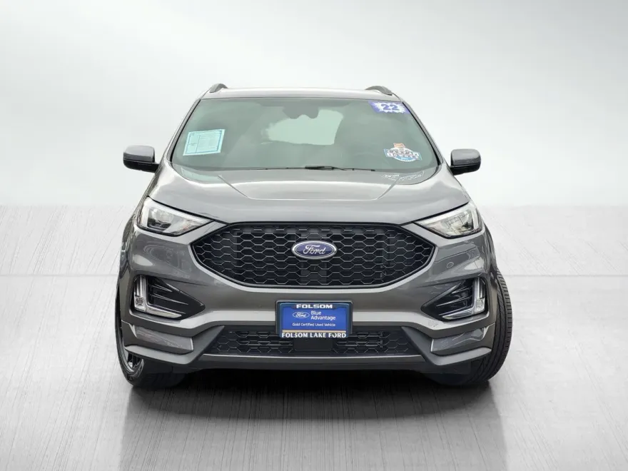 2022 Ford Edge ST photo 1