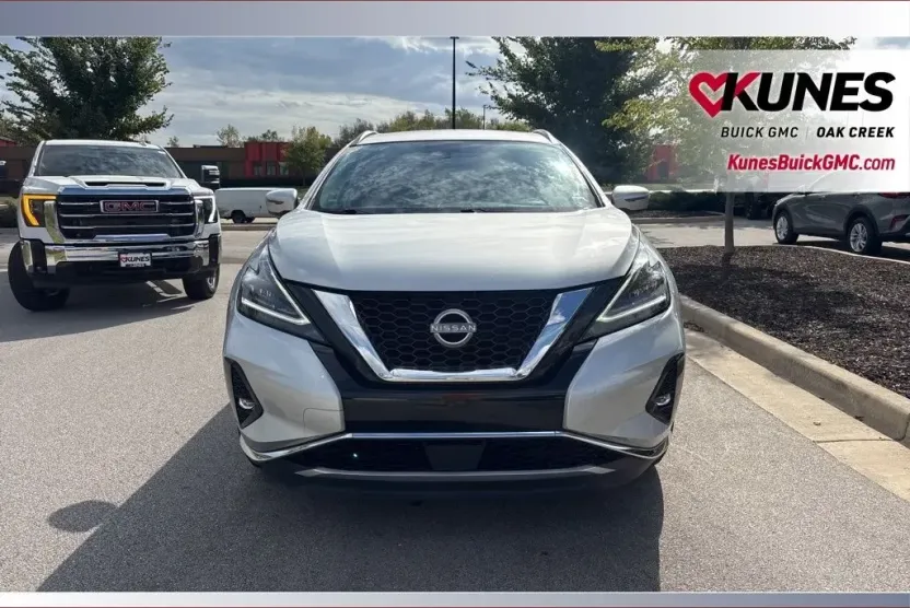 2023 Nissan Murano SV photo 1