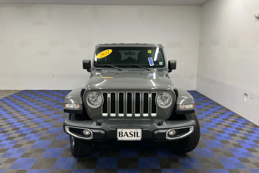 2022 Jeep Wrangler Unlimited Sahara photo 1