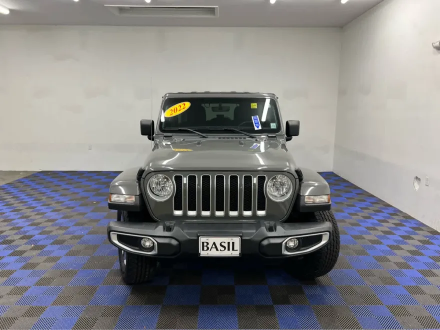 2022 Jeep Wrangler Unlimited Sahara photo 1