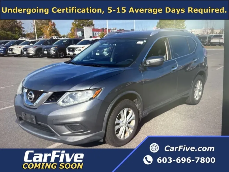 2015 Nissan Rogue SV photo 1