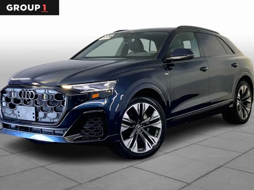 2025 Audi Q8 55 Premium Plus photo 1