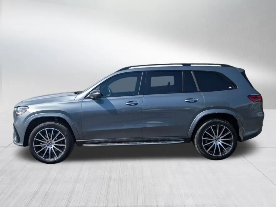 2024 Mercedes Benz GLS 450 4MATIC photo 1